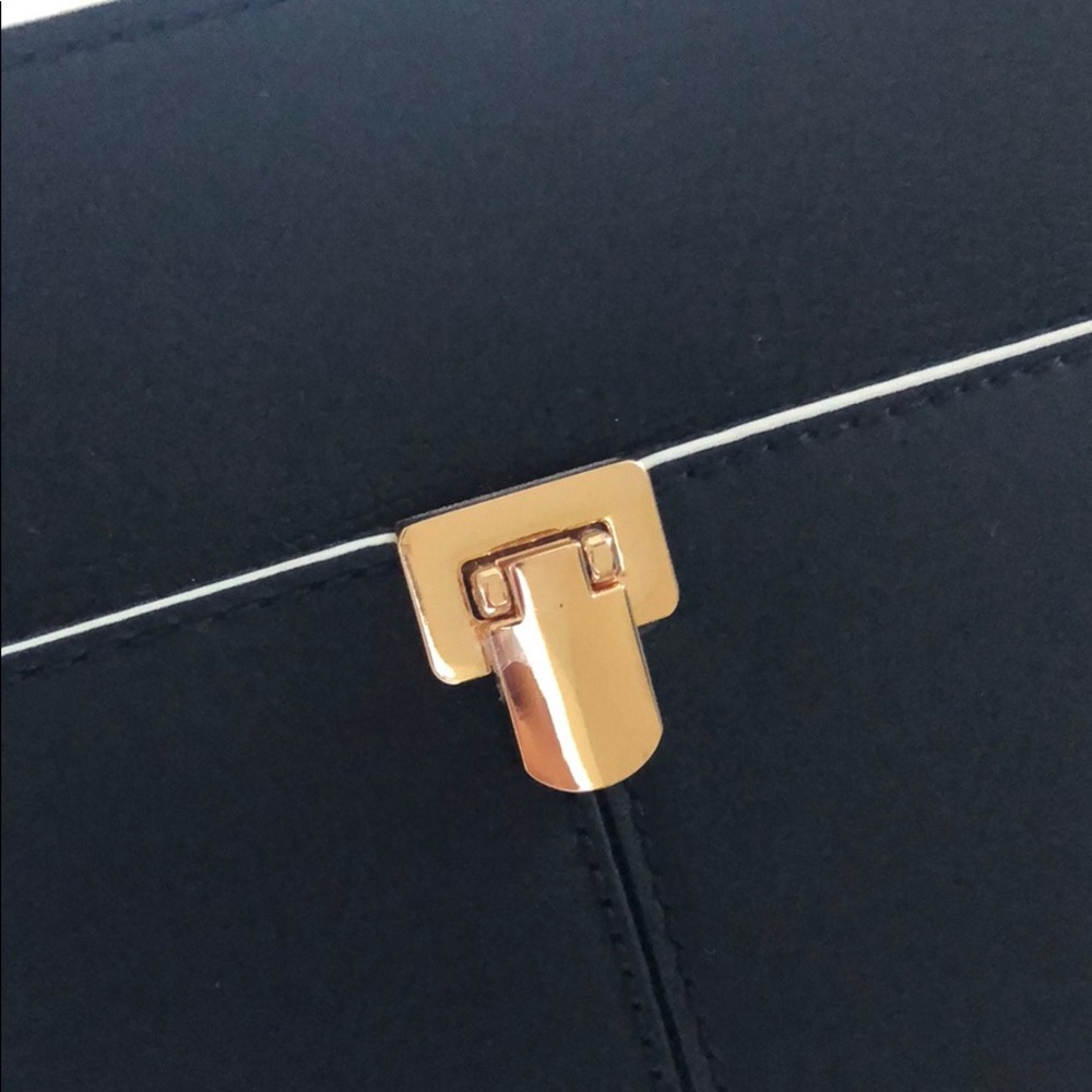 BNWT Hand bag - Picture 2 of 8